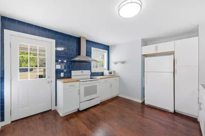 802 N Avenue N, Johnson City, TX 78636 - Photo 10