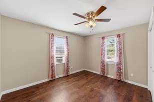 802 N Ave N, Johnson City, TX 78636 - Photo 20