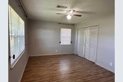 110 Jones Street, Bastrop, TX 78602 - Photo 12