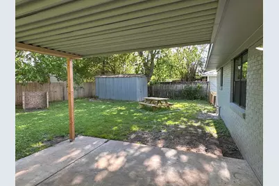 110 Jones Street, Bastrop, TX 78602 - Photo 20