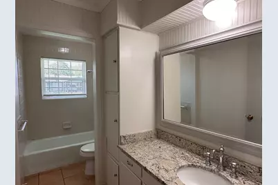 110 Jones Street, Bastrop, TX 78602 - Photo 16