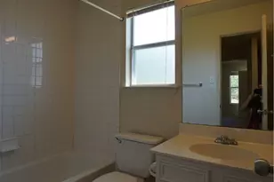 112 Creekside Dr, Hutto, TX 78634 - Photo 6