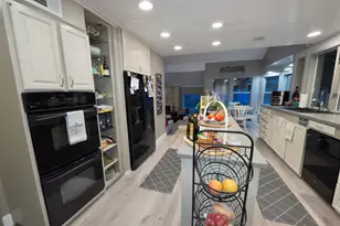 4301 Hyridge Dr, Austin, TX 78759 - Photo 10