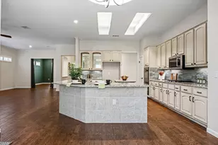 104 Wild Rose Dr, Georgetown, TX 78633 - Photo 18
