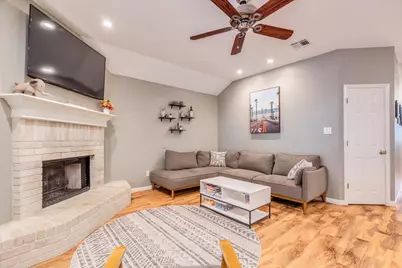 809 Hilltop Drive, Leander, TX 78641 - Photo 14