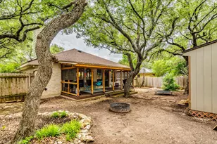 809 Hilltop Dr, Leander, TX 78641 - Photo 30