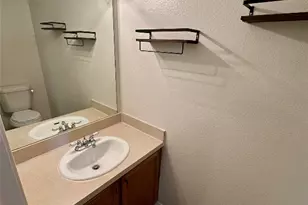 135 Michaelis, Kyle, TX 78640 - Photo 4