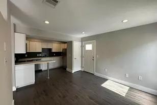 935 La Posada Dr, Austin, TX 78752 - Photo 6