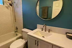 1131 Ebert Ave, Austin, TX 78721 - Photo 8