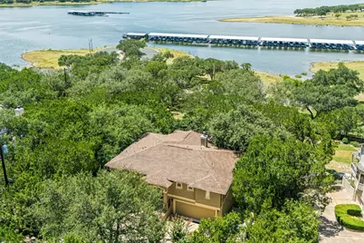 6400 Lakeshore Drive, Lago Vista, TX 78645 - Photo 2