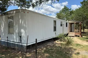 301 Whitetail Ln, Dale, TX 78616 - Photo 4