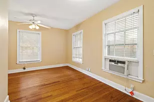 1911 W 38th St, Austin, TX 78731 - Photo 8