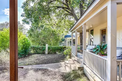 906 E 14th Street #A, Austin, TX 78702 - Photo 32