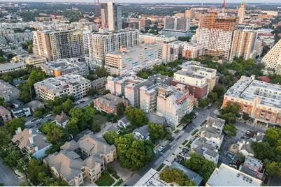 912 W 22nd Street #302, Austin, TX 78705 - Photo 16