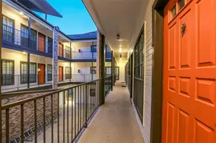 912 W 22nd St, Austin, TX 78705 - Photo 12