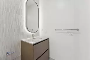 610 Davis St, Austin, TX 78701 - Photo 18