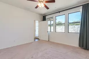 9100 Moonstone Dr, Austin, TX 78729 - Photo 16