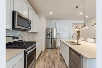 9100 Moonstone Drive, Austin, TX 78729 - Photo 10