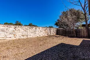 9100 Moonstone Dr, Austin, TX 78729 - Photo 30