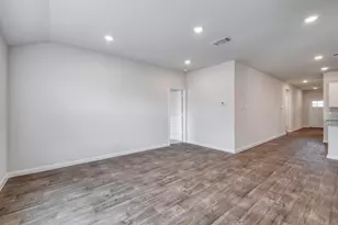 109 Bethpage Dr, San Marcos, TX 78666 - Photo 8