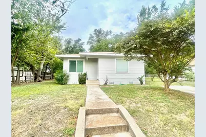 1109 Davis Street, Taylor, TX 76574 - Photo 2