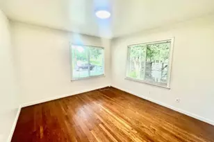 1109 Davis St, Taylor, TX 76574 - Photo 8