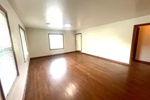 1109 Davis St, Taylor, TX 76574 - Photo 4