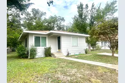 1109 Davis Street, Taylor, TX 76574 - Photo 1