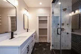 20703 Bonanza St, Lago Vista, TX 78645 - Photo 14