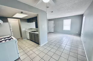 5305 Woodland Oaks Ct, Austin, TX 78744 - Photo 1