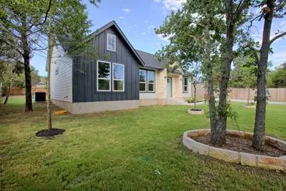 109 Creekside Drive, Bastrop, TX 78602 - Photo 4