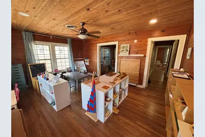 304 E Main Street, Round Rock, TX 78664 - Photo 8