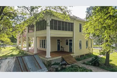 124 N Hamilton Street, Gonzales, TX 78629 - Photo 34