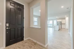404 Eagle Dr, San Marcos, TX 78666 - Photo 4