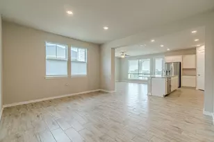 404 Eagle Dr, San Marcos, TX 78666 - Photo 6