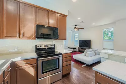 2709 E 13th Street, Austin, TX 78702 - Photo 8