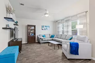 404 Cassandra Dr, Hutto, TX 78634 - Photo 4