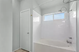 1902 Hollow Tree Blvd, Round Rock, TX 78681 - Photo 26