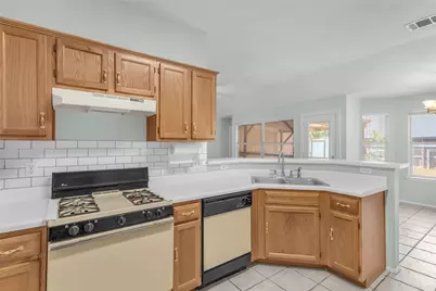 1902 Hollow Tree Boulevard, Round Rock, TX 78681 - Photo 14