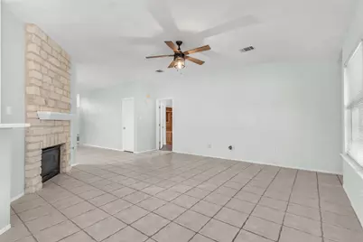 1902 Hollow Tree Boulevard, Round Rock, TX 78681 - Photo 10