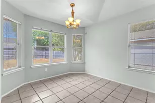 1902 Hollow Tree Blvd, Round Rock, TX 78681 - Photo 10