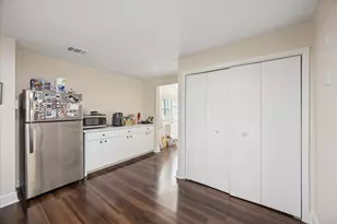 907 E 53rd St, Austin, TX 78751 - Photo 12