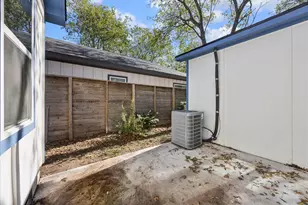907 E 53rd St, Austin, TX 78751 - Photo 26