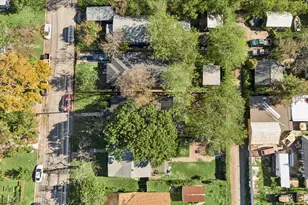 907 E 53rd St, Austin, TX 78751 - Photo 32