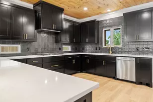 705 Sloan St, Taylor, TX 76574 - Photo 14