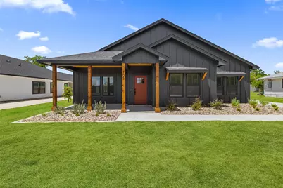 705 Sloan Street, Taylor, TX 76574 - Photo 1