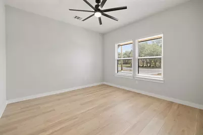 705 Sloan Street, Taylor, TX 76574 - Photo 28