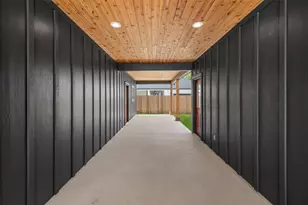 705 Sloan St, Taylor, TX 76574 - Photo 30