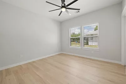 705 Sloan Street, Taylor, TX 76574 - Photo 30