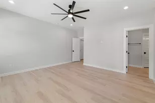 705 Sloan St, Taylor, TX 76574 - Photo 22